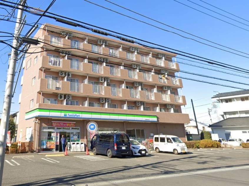 ファミリーマート(コンビニ)まで504m メゾンヴェール相模