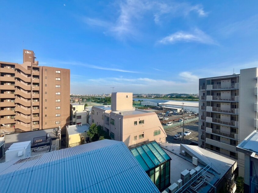 室内からの展望 メインステージ多摩川駅前(703)