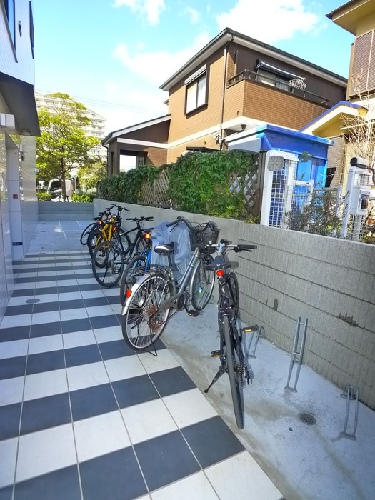 駐輪場 ダッフィー東京ベイ