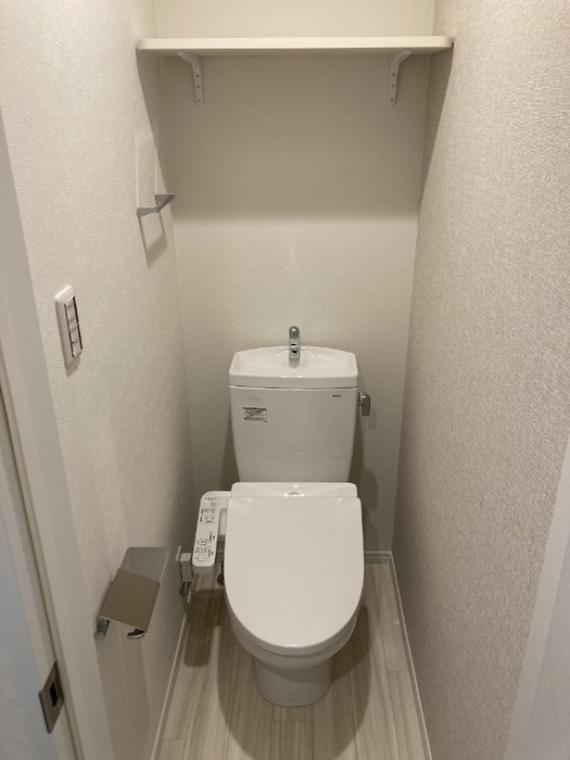 トイレ REGALEST　S　大和田