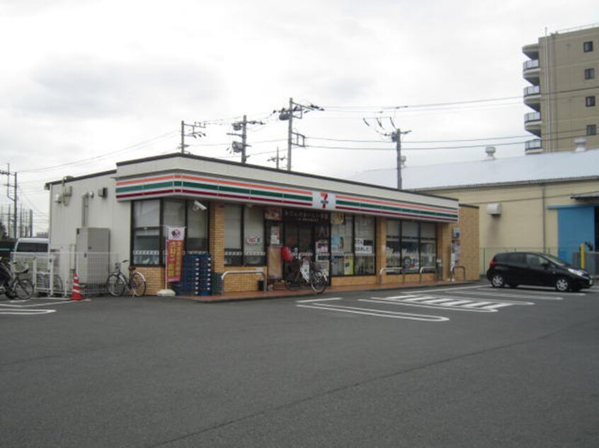 セブンイレブン(コンビニ)まで600m コーポスワン