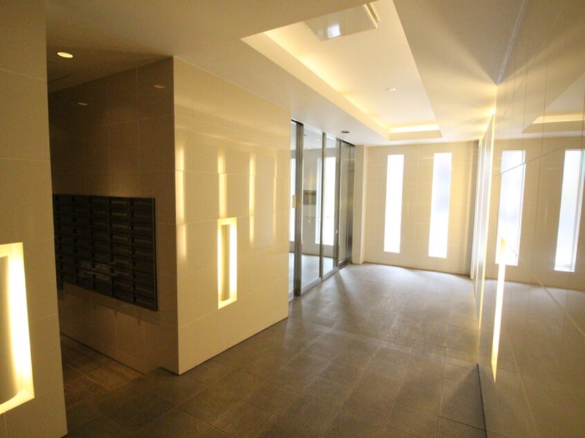 エントランス部分 ラクラス幡ヶ谷