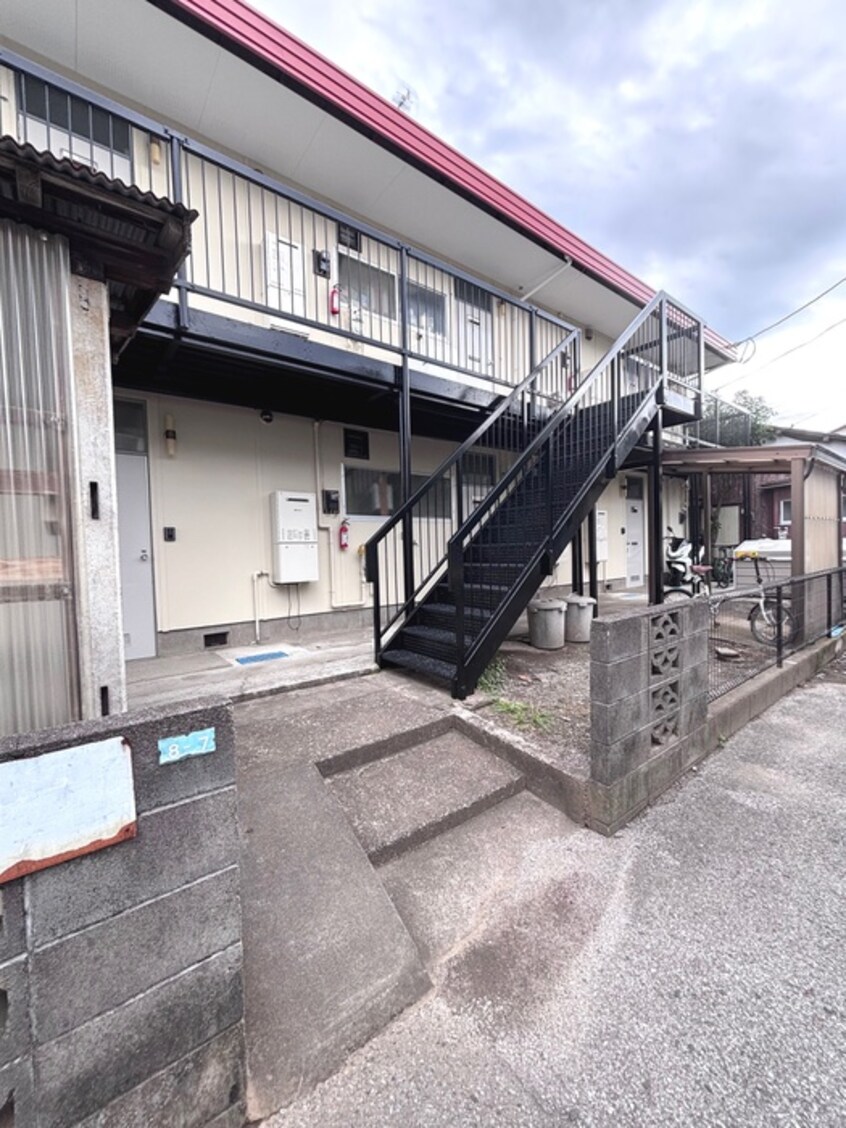 エントランス部分 ハウス金子