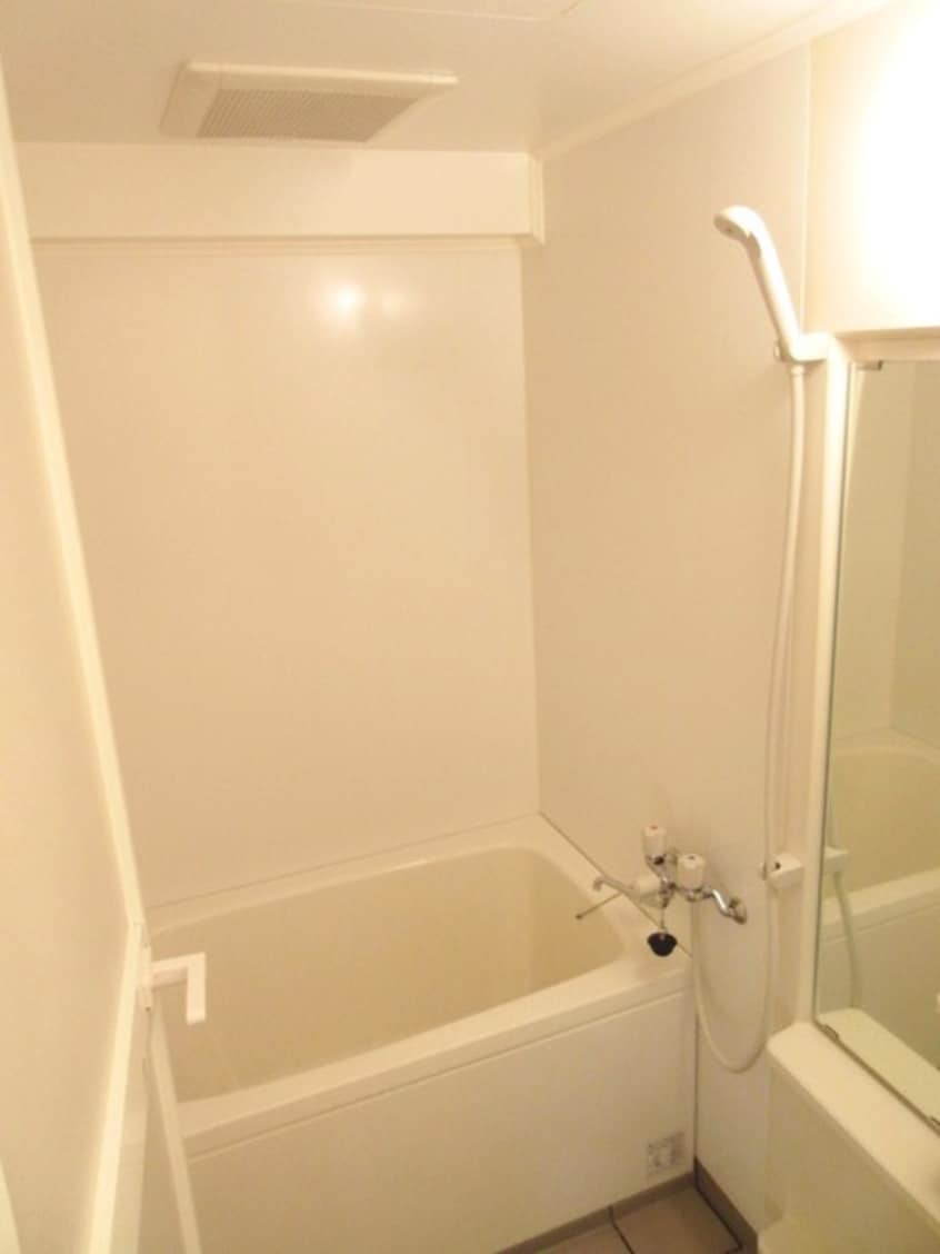 バス／シャワールーム等 ヴィラフローレンス