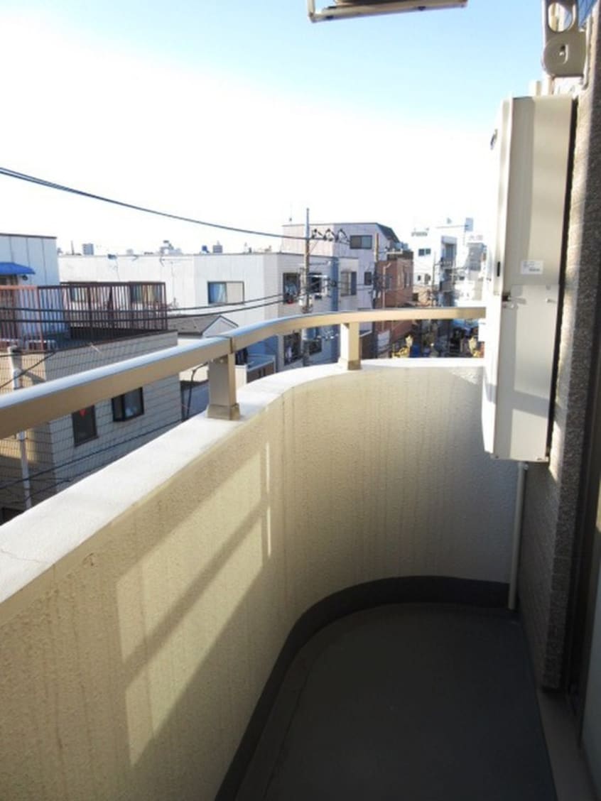 ベランダ・バルコニー ヴィラフローレンス