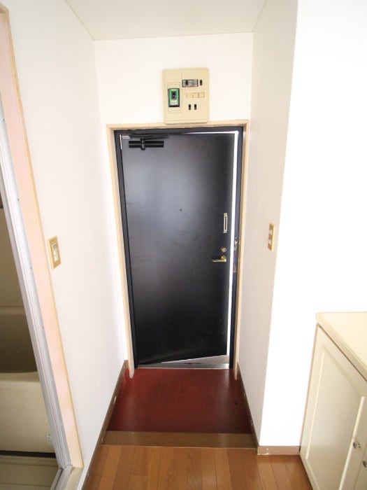 玄関 ラフォ－レ白山