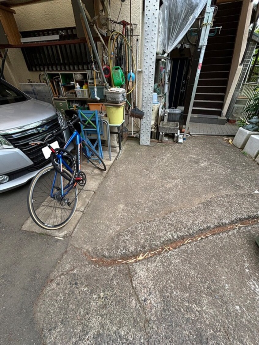 駐輪場 ヴェスパ