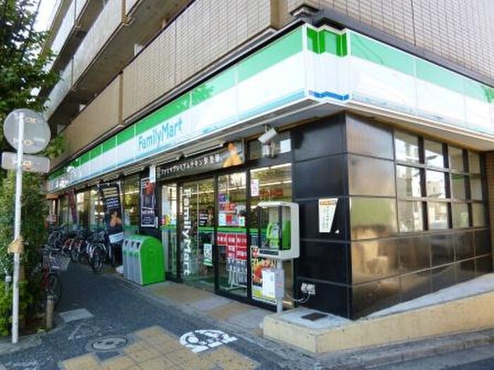 ファミリーマート新代田駅前(コンビニ)まで349m コーポサンライズ