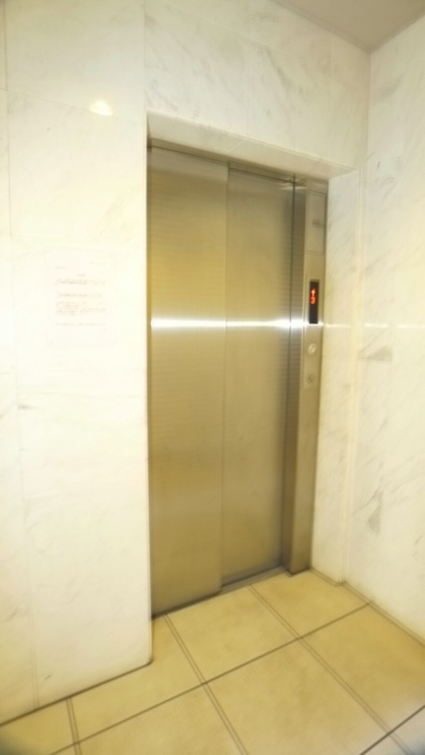 エントランス部分 プロニティ　タナカ