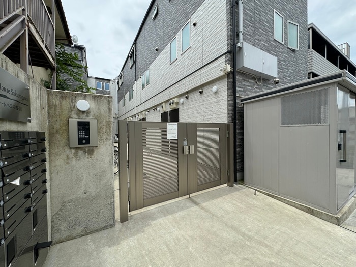 エントランス部分 コートハウス桜川