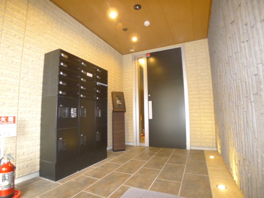 エントランス部分 ラ・パートメント