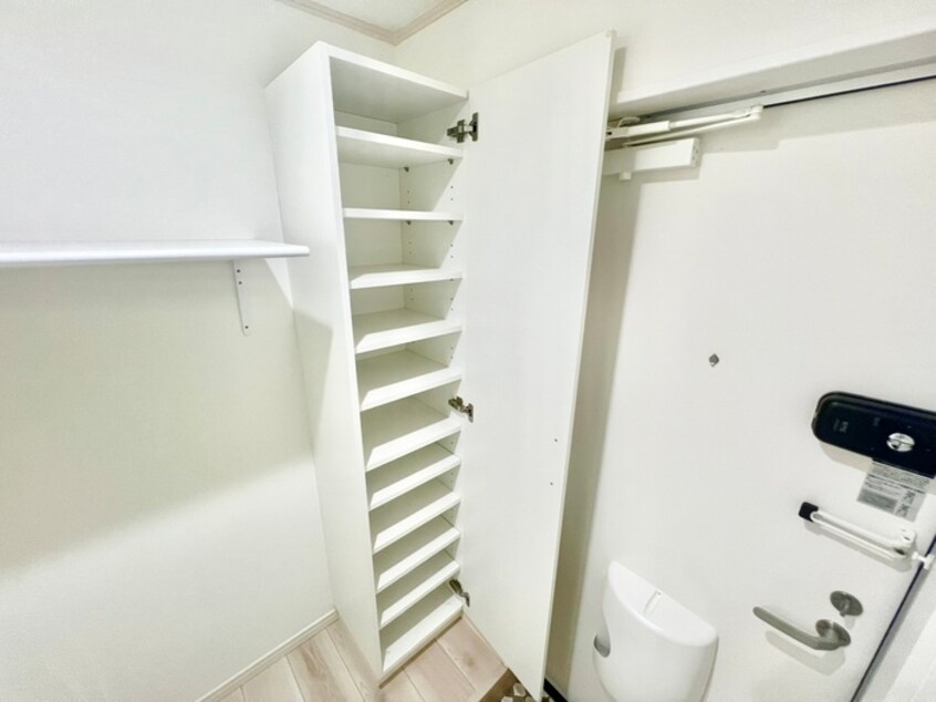 靴箱 ﾊｰﾐｯﾄｸﾗﾌﾞﾊｳｽ京急弘明寺ⅢA号棟
