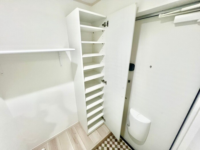 靴箱 ﾊｰﾐｯﾄｸﾗﾌﾞﾊｳｽ京急弘明寺ⅢA号棟