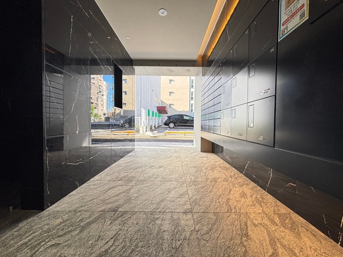 エントランス部分 ｺﾝﾌｫﾘｱ･ﾘｳﾞ森下MUTIO