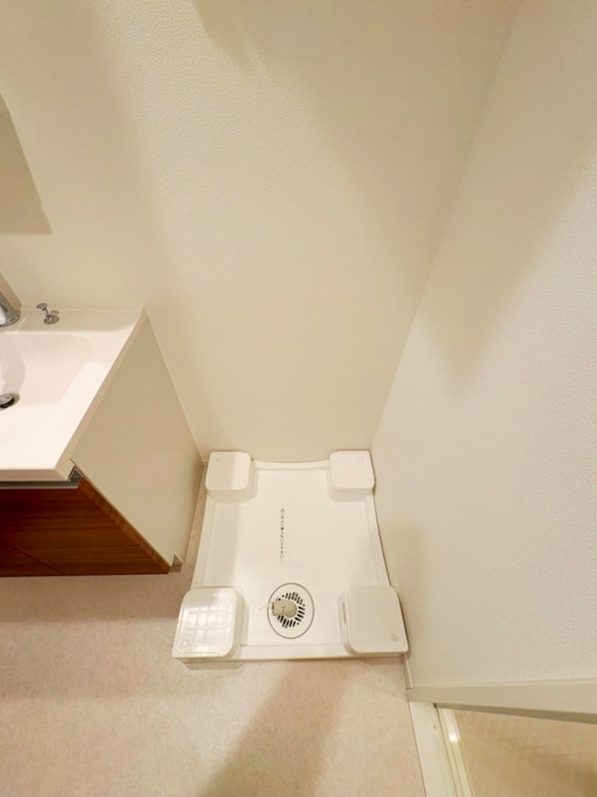 洗濯機置場 ｺﾝﾌｫﾘｱ･ﾘｳﾞ森下MUTIO