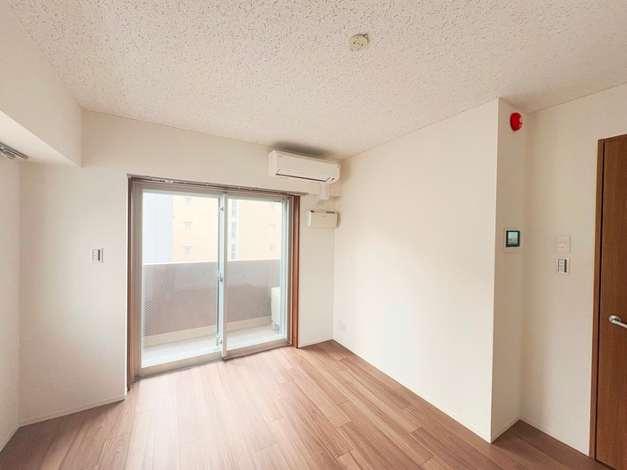 居室 ｺﾝﾌｫﾘｱ･ﾘｳﾞ森下MUTIO