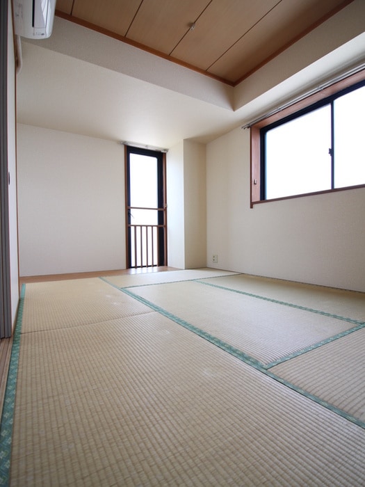 居室 エリセオ