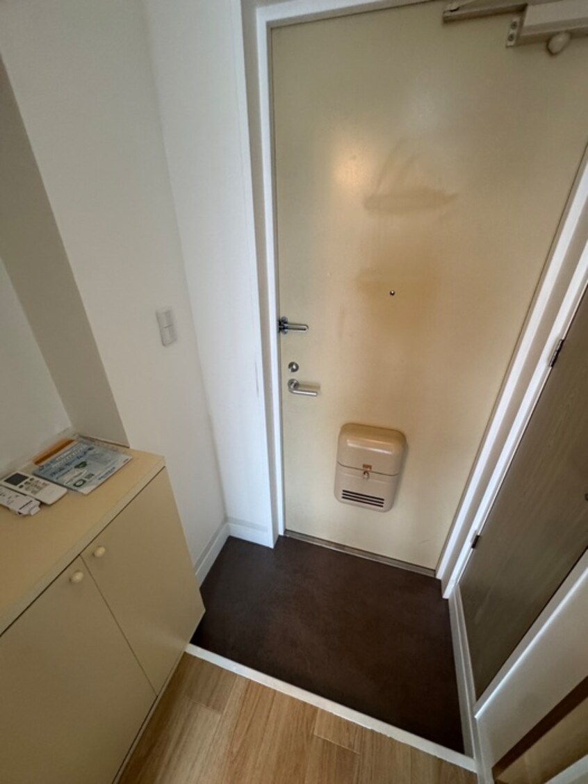 玄関 ファ－ストシティ六会