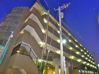 ファーストアベニュー