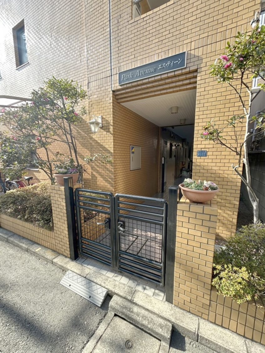 エントランス部分 パークアベニューエステイン