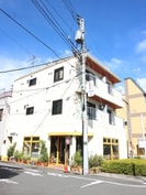 レミションビルの外観
