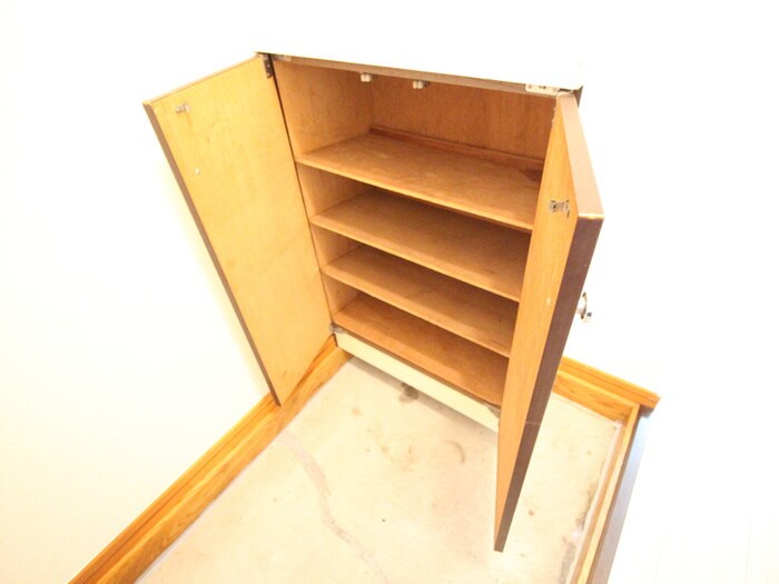 靴箱 メゾン内野