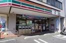 セブン-イレブン 横浜坂本町店(コンビニ)まで700m ウッドヒルズA