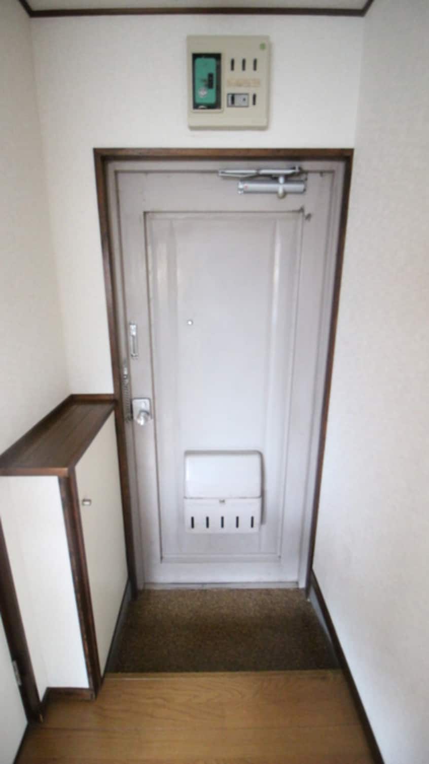 玄関 第２５シンエイビル