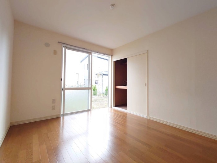 居室 ヴィラ湘南３