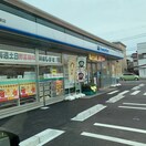 ファミリーマート(コンビニ)まで450m ヴィラ湘南３