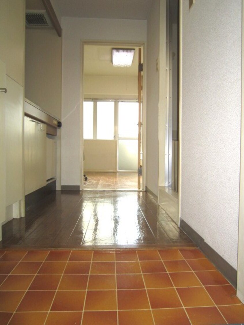 廊下 湘南ヒルズ