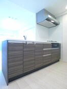 キッチン コンフォリア台東根岸