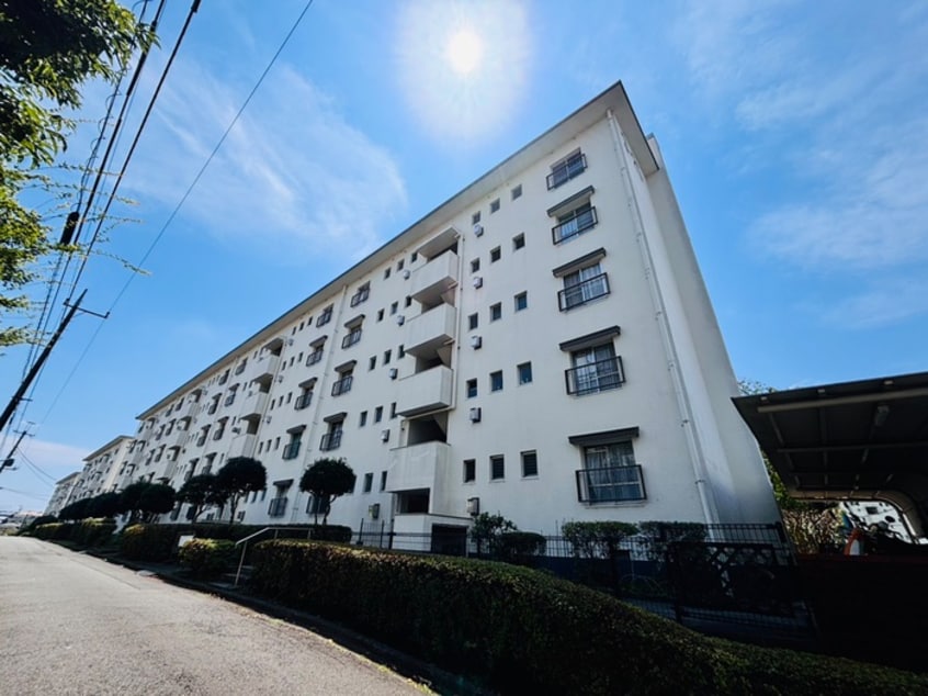 外観写真 左近山団地3街区25号棟（508）