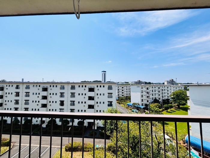 室内からの展望 左近山団地3街区25号棟（508）