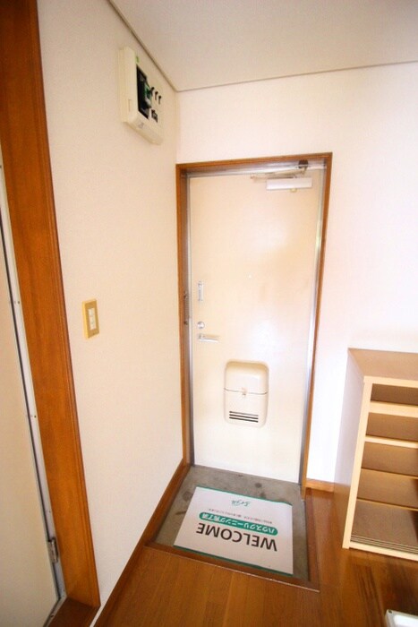 玄関 メゾンクレ－ル