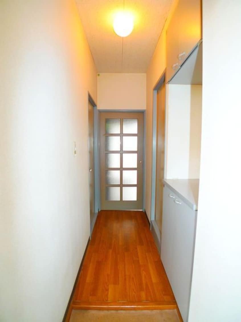 廊下 メゾン・ドゥ・アンソレイ