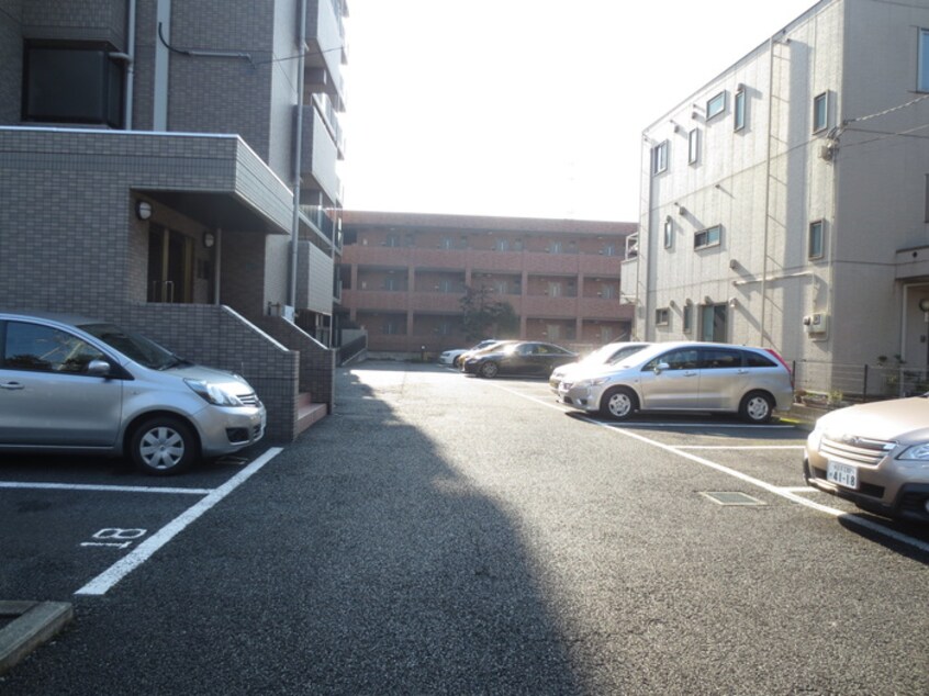 駐車場 HASHIMOTO　GARDEN　COURT