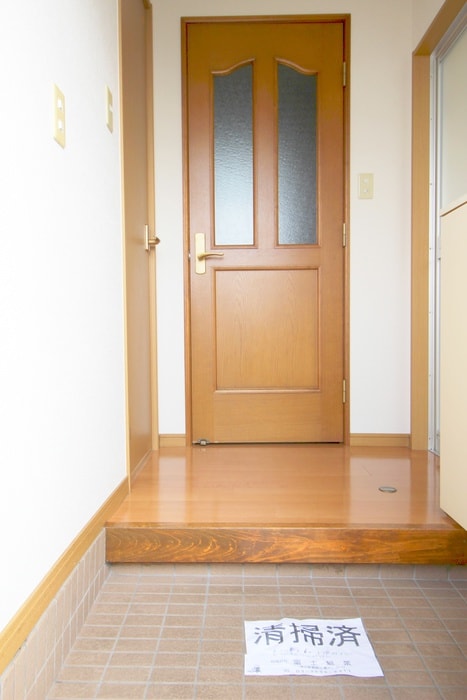 玄関 ＣＯＭ・ＥＩＧＨＴ