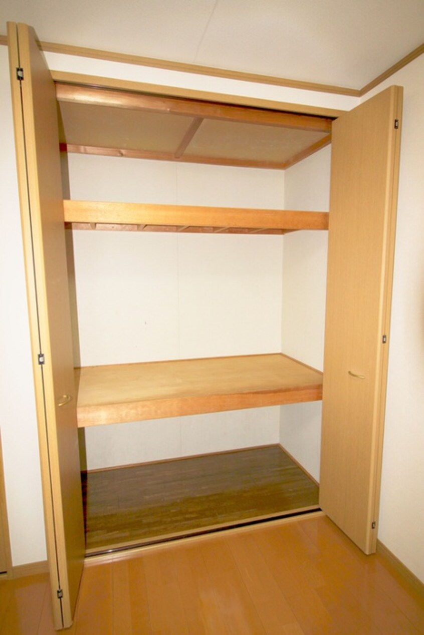 収納 ＣＯＭ・ＥＩＧＨＴ