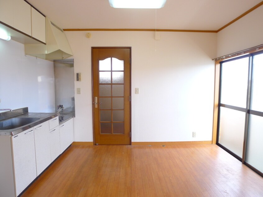 内観写真 ＣＯＭ・ＥＩＧＨＴ