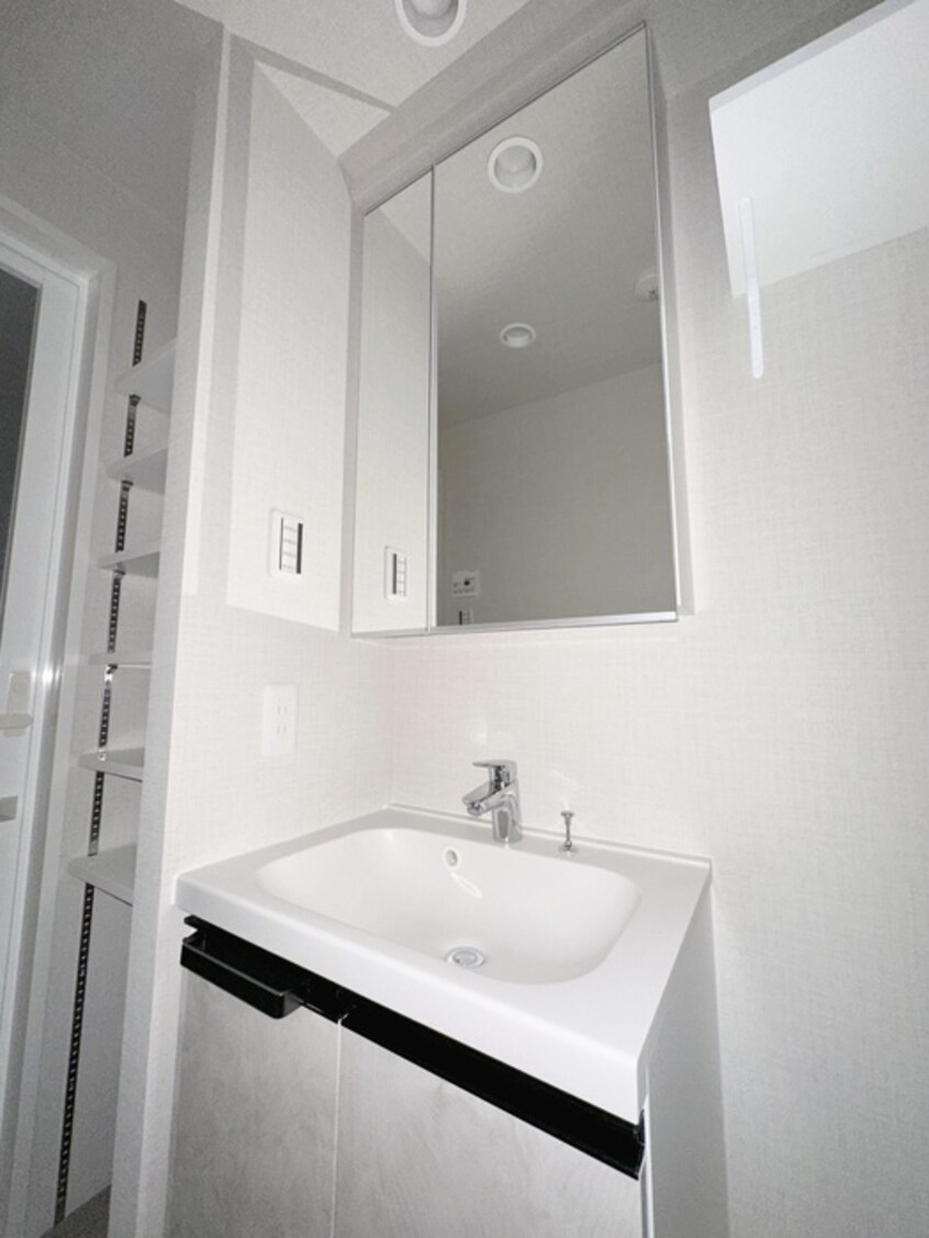 洗面 ユリカロゼ五反野Ⅱ（501）