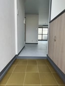 玄関 泉ビル