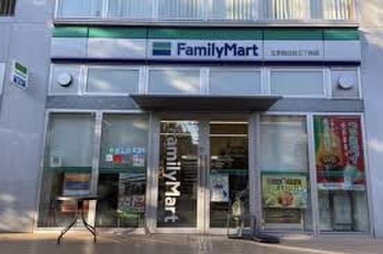 ファミリーマート 文京目白台三丁目店(コンビニ)まで341m CASA RSK MEJIRODAI