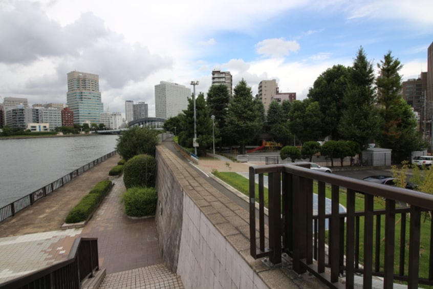 永代公園(公園)まで758m パ－クウェル門前仲町