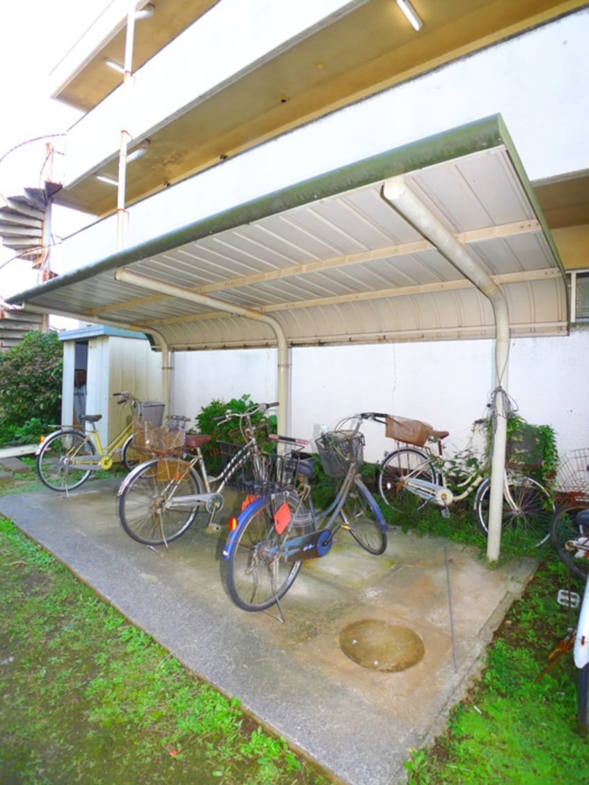 駐輪場 戸山コーポ