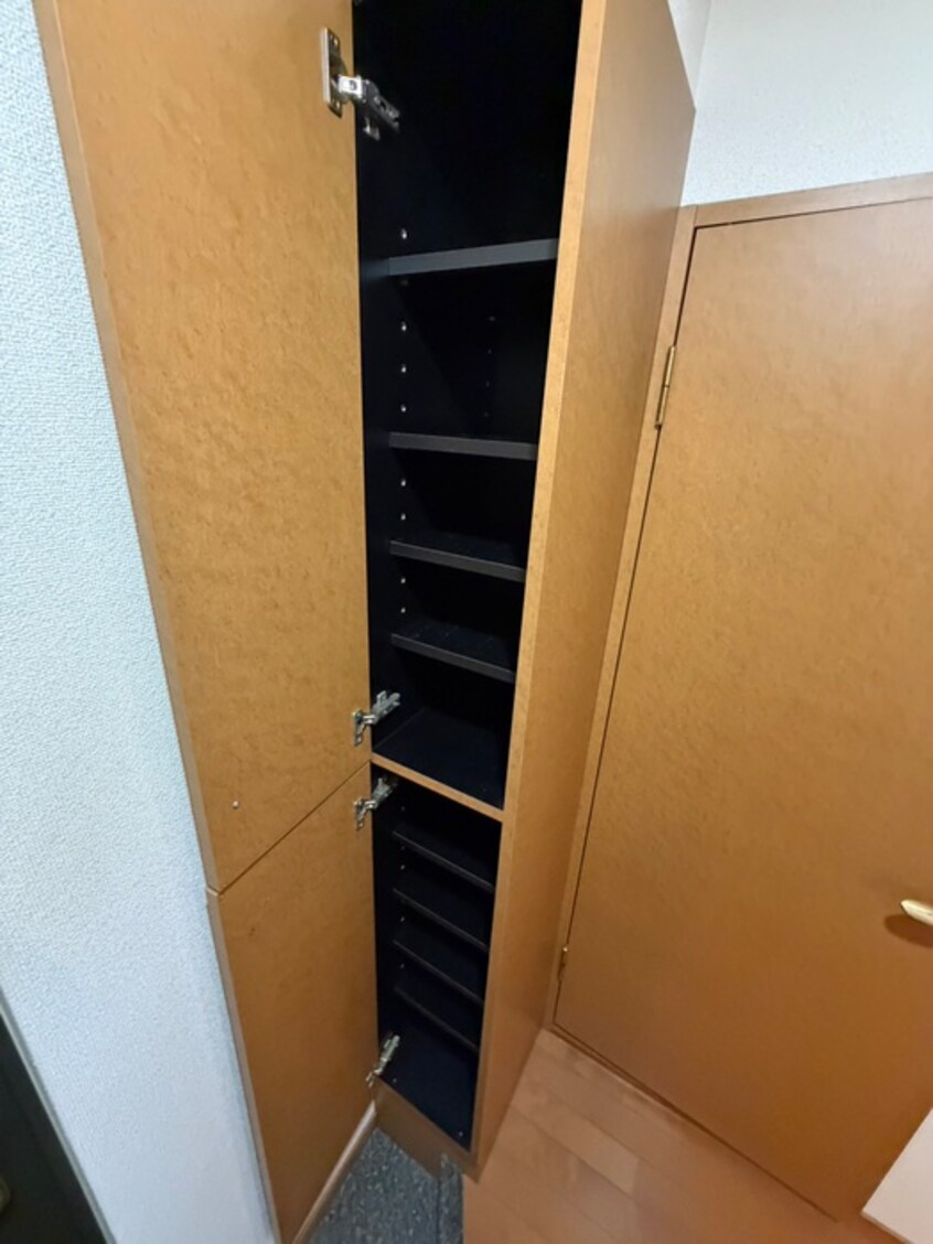 靴箱 ﾄ-ｼﾝﾌｪﾆｯｸｽ日本橋浜町弐番館