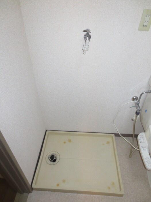 洗濯機置場 ロワ－ル湘南Ｅ