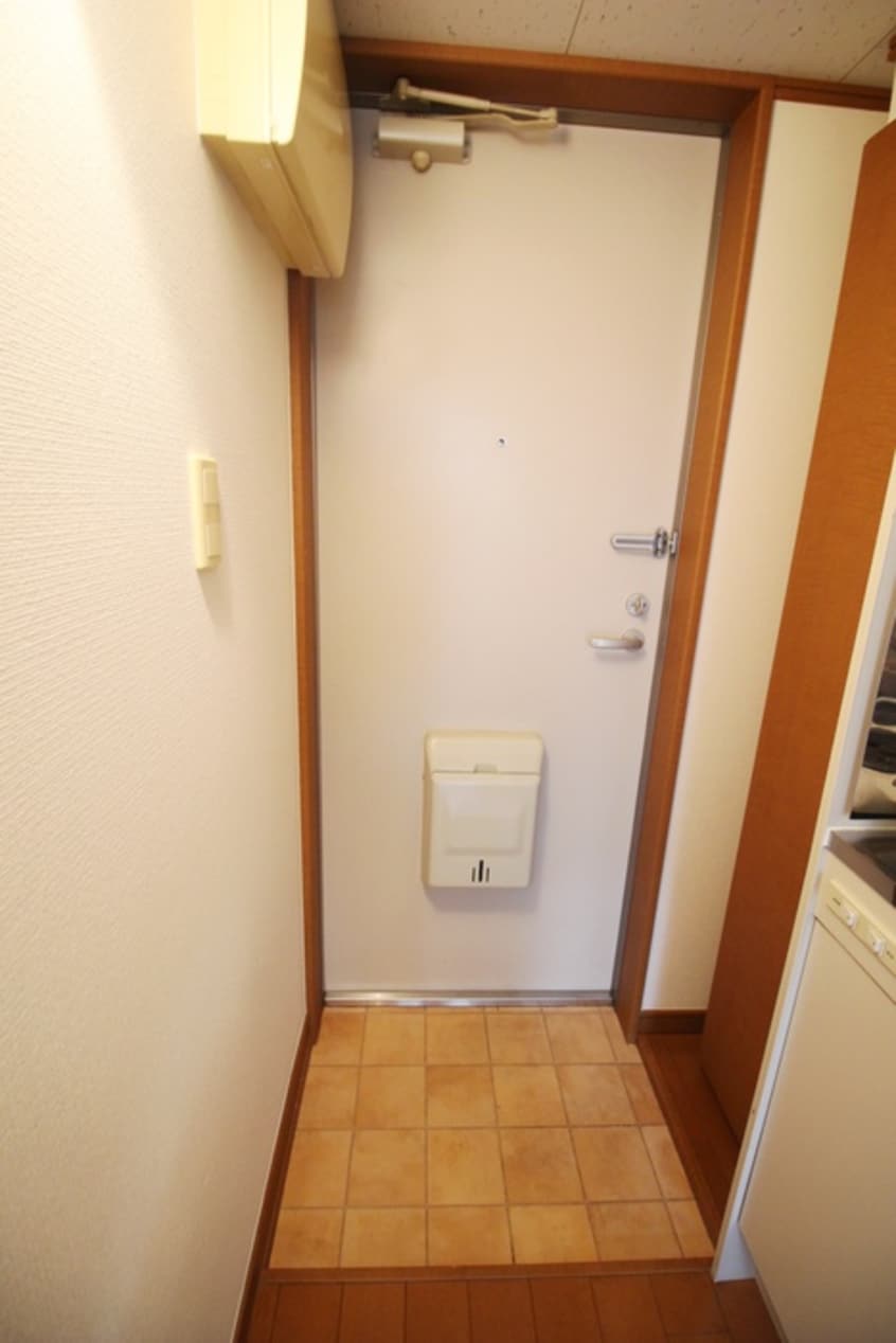 玄関 メインシティガーデン新井壱番館