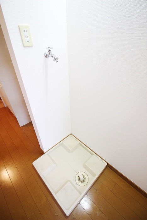 洗濯機置場 メインシティガーデン新井壱番館