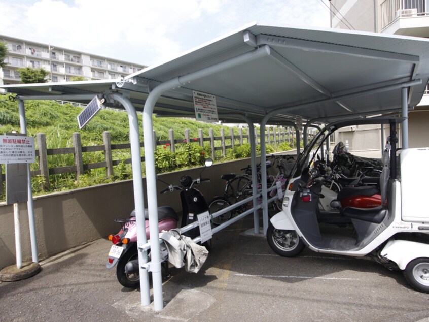 駐輪場 ﾗｲｵﾝｽﾞﾏﾝｼｮﾝ青葉台(514)